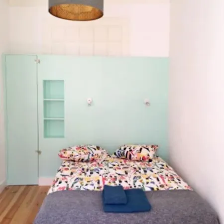 Two Bedroom's Flat Sao Cristovao Лиссабон